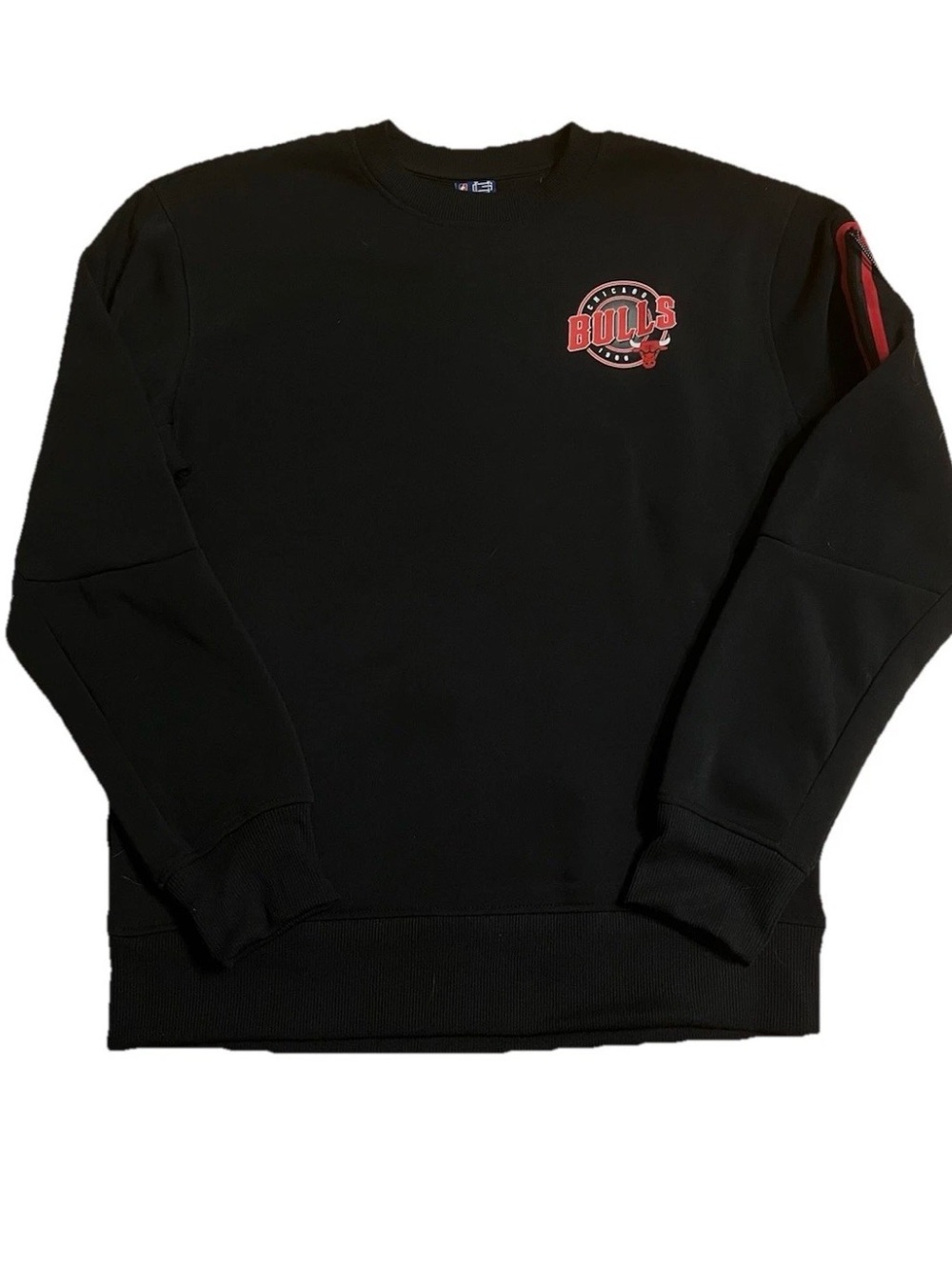 Ultra Game Men’s Chicago Bulls Crewneck Sweatshirt - Medium